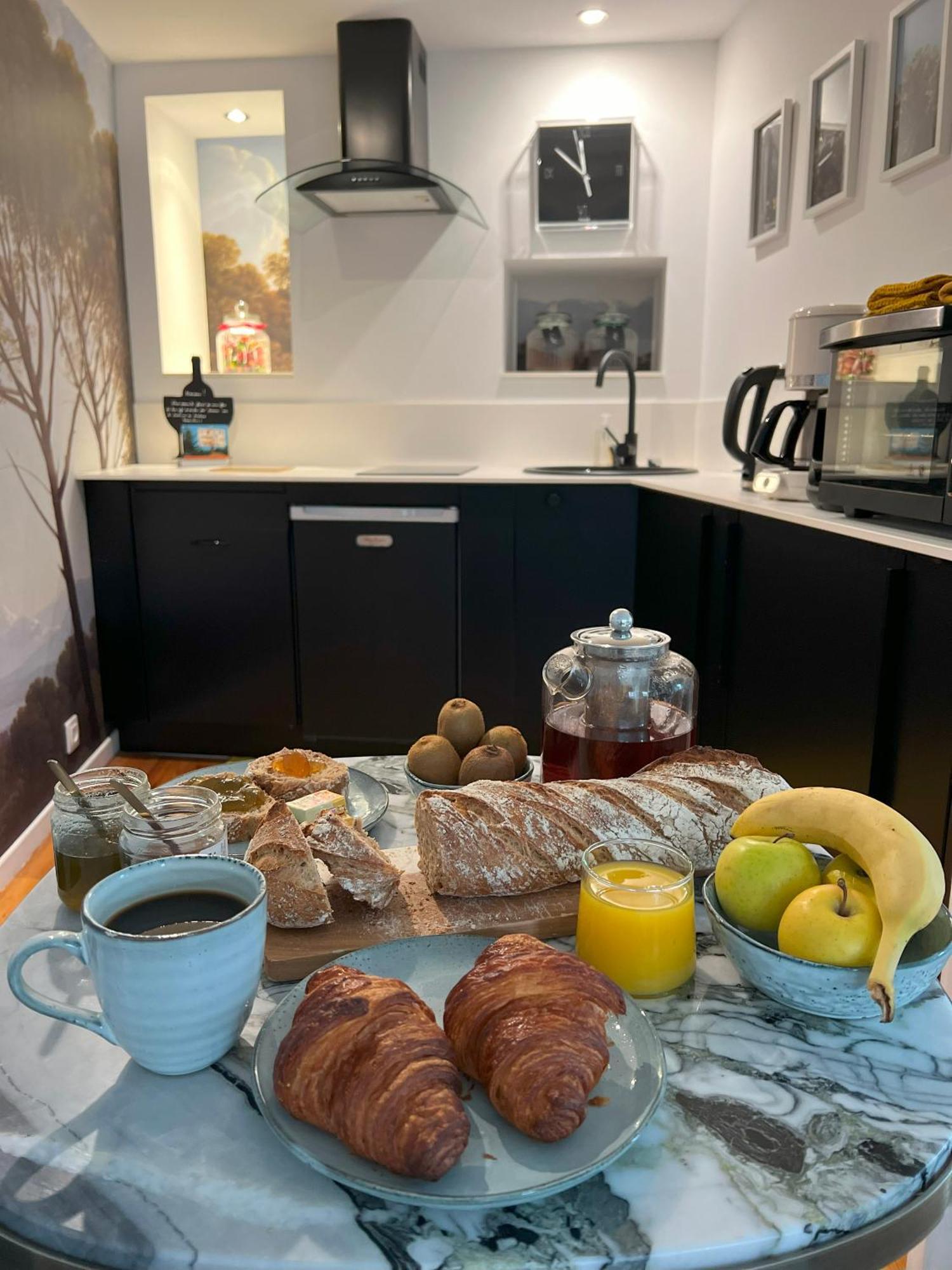 Artist Flat Saint Flour Apartment Ngoại thất bức ảnh